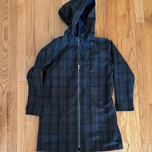 Makie sz 10 cotton hooded zip front plaid coat great pre owned condition blk grn
